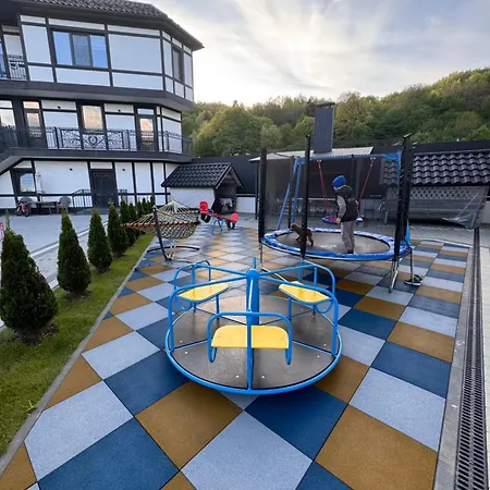 Guest Aparthotel Polyana (Transcarpathia)