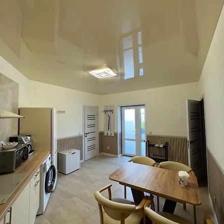 Guest Aparthotel Polyana (Transcarpathia)