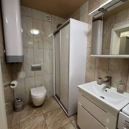 Guest Aparthotel