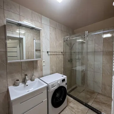 Guest Aparthotel 3*