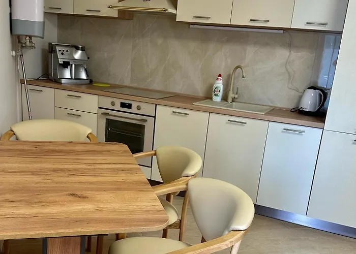 Guest Hotel apartamentowy Polyana (Transcarpathia)